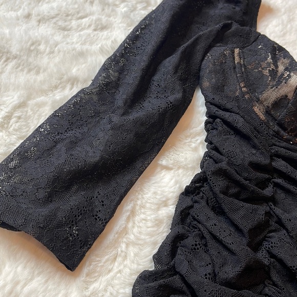 for love & lemons see through lace dress - SIZE: S - Picture 3 of 7